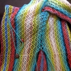 Duhová halenka - detail